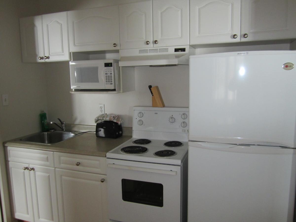 Kacee'S Northern Suites Fort Nelson Luaran gambar
